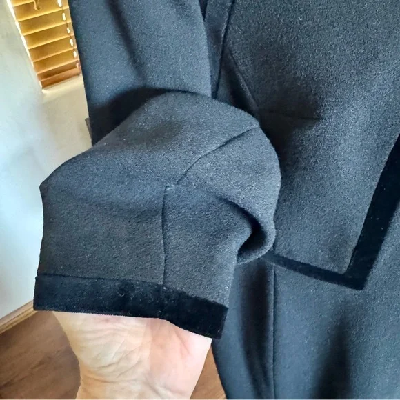 Vintage black crepe Louis Feraud long sleeve dress US 10/12 - Picture 3 of 13